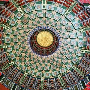 Meet your Posher, Lara